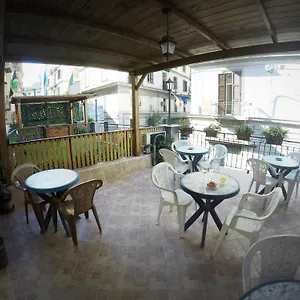 酒店 科伦玻酒店, 那不勒斯